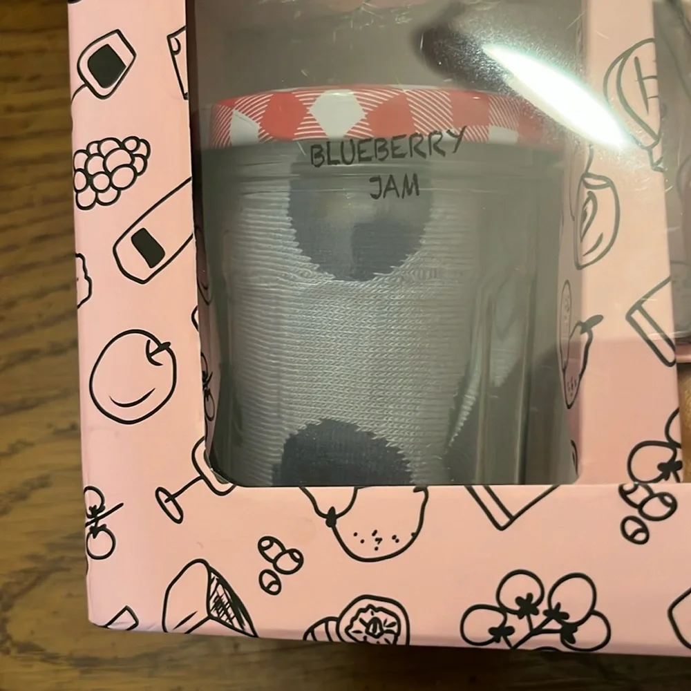 Charcuterie crew socks, NWOT‎